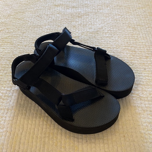TEVA Sandals color black - Picture 3 of 5